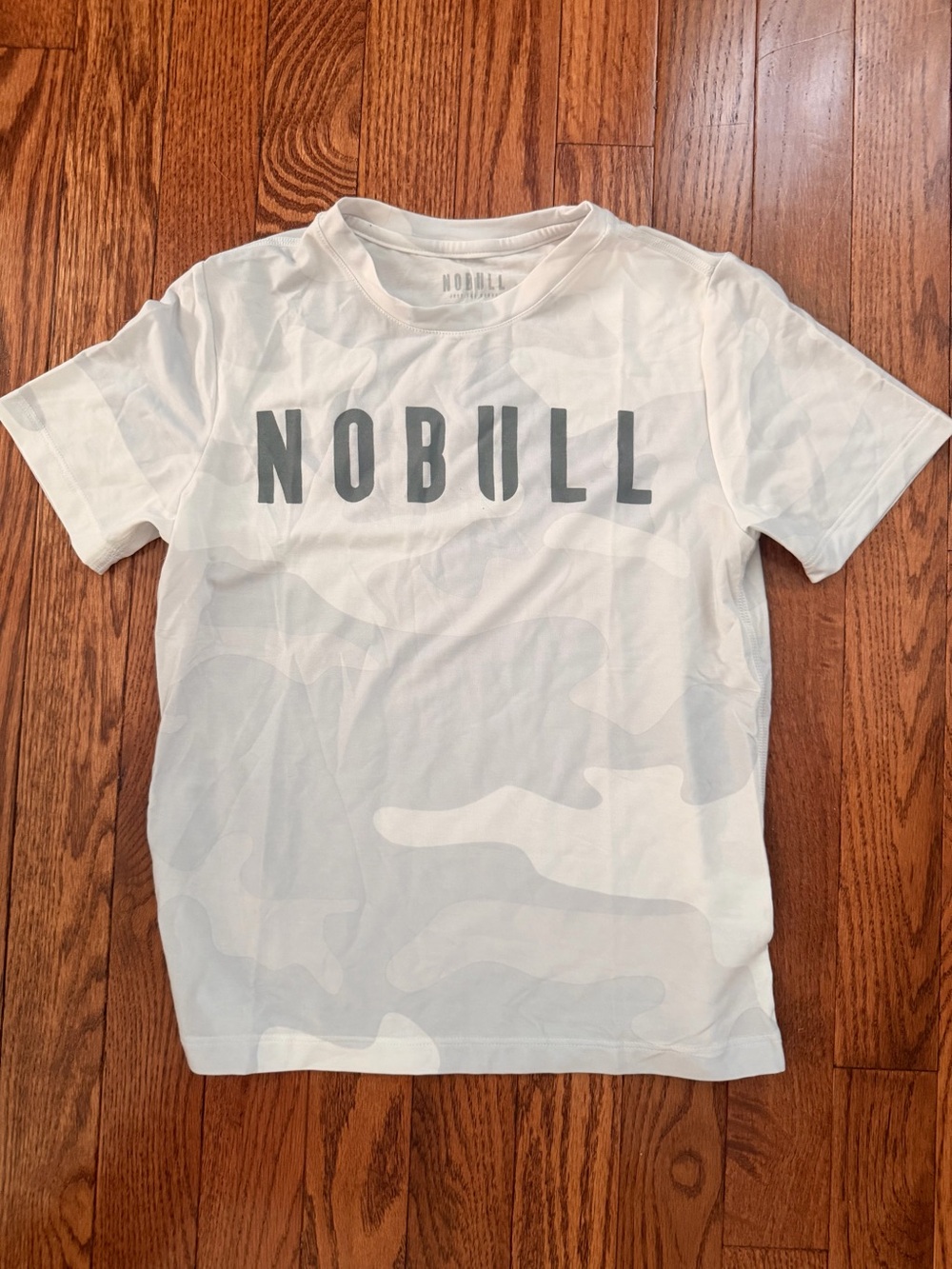 NWOT NOBULL White Camo Short Sleeve Tee with Gray Logo - Small